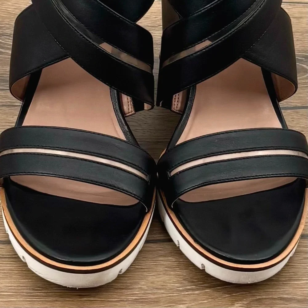 Linea Paolo Women's Size 10 Black Leather Wedge Sandals Strappy‎ Zip Comfort